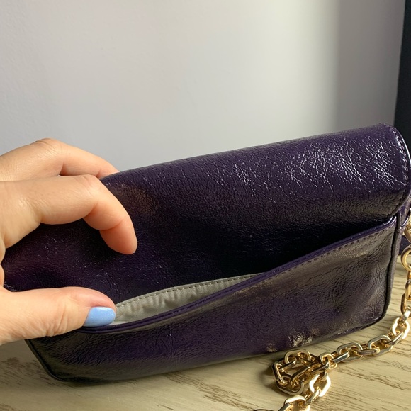 Authentic Tory Burch Unique Purple Patent Leather crossbody bag - Picture 5 of 10